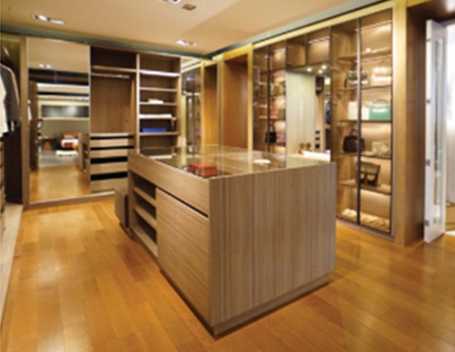 walk-in closet